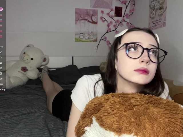 SleepyKris live cam on BongaCams