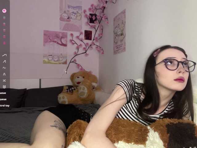 SleepyKris live cam on BongaCams