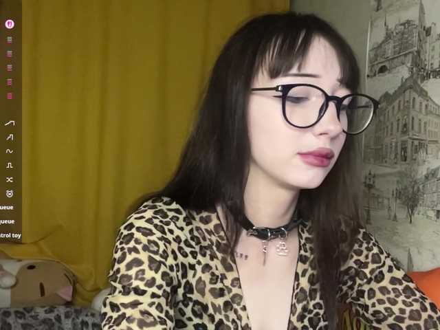 SleepyKris live cam on BongaCams