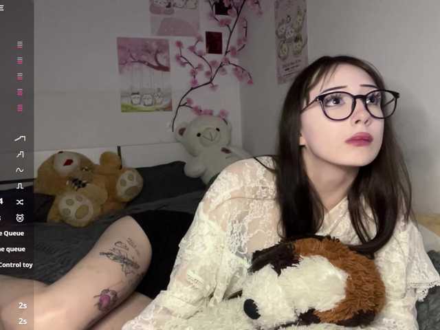 SleepyKris live cam on BongaCams