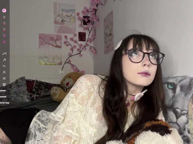 SleepyKris live cam on BongaCams