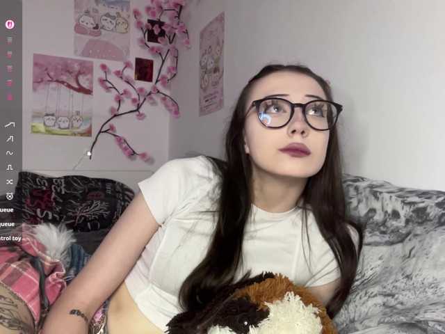 SleepyKris live cam on BongaCams