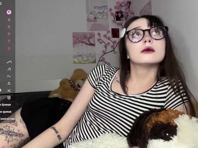 SleepyKris live cam on BongaCams