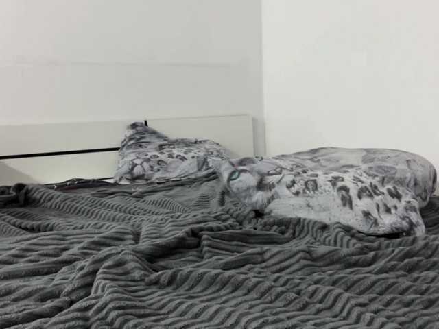 SleepyKris live cam on BongaCams