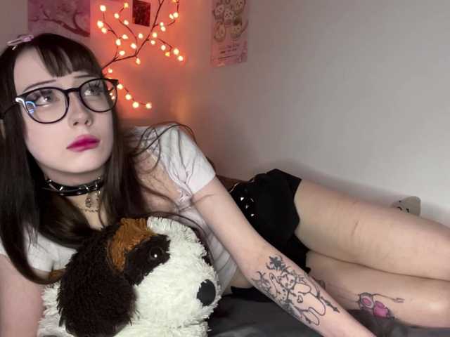 SleepyKris live cam on BongaCams