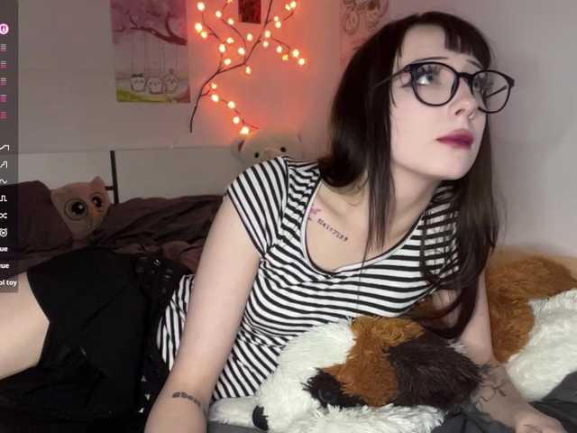 SleepyKris live cam on BongaCams