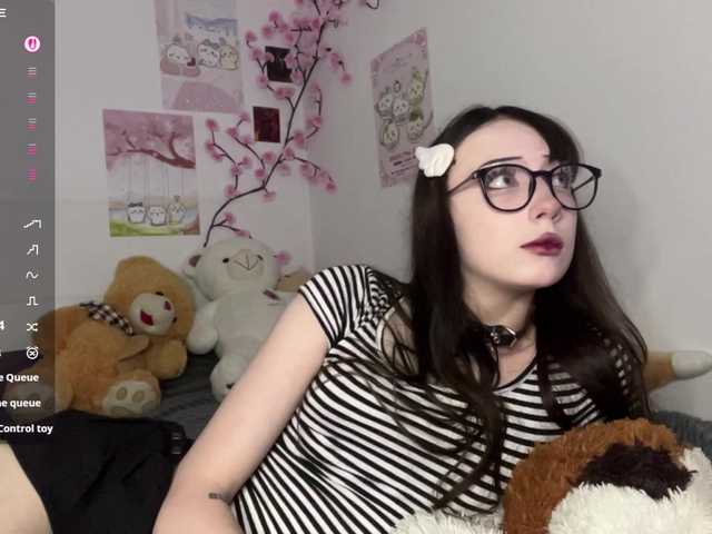 SleepyKris live cam on BongaCams