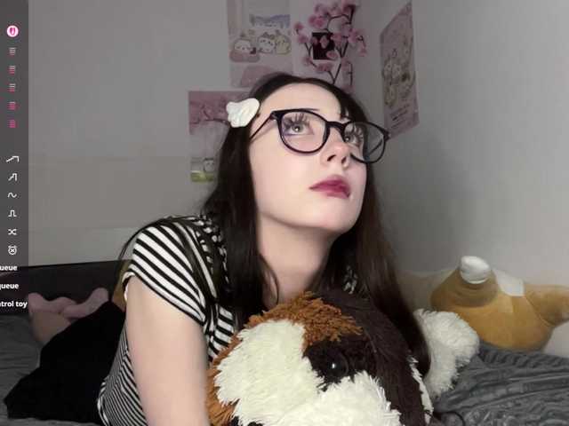 SleepyKris live cam on BongaCams