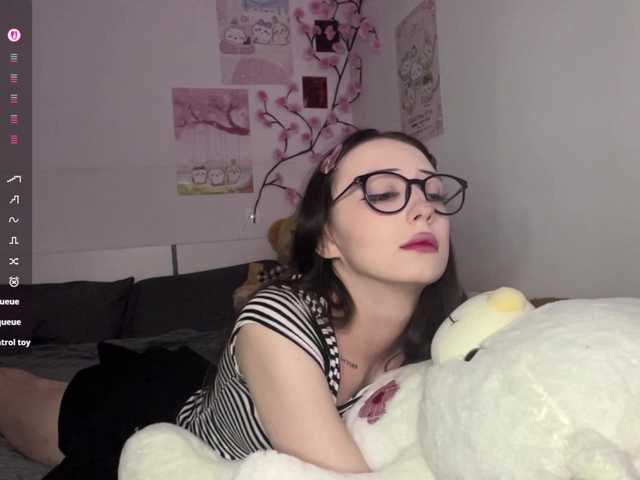 SleepyKris live cam on BongaCams