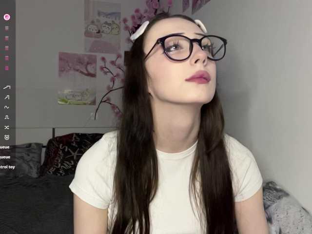 SleepyKris live cam on BongaCams