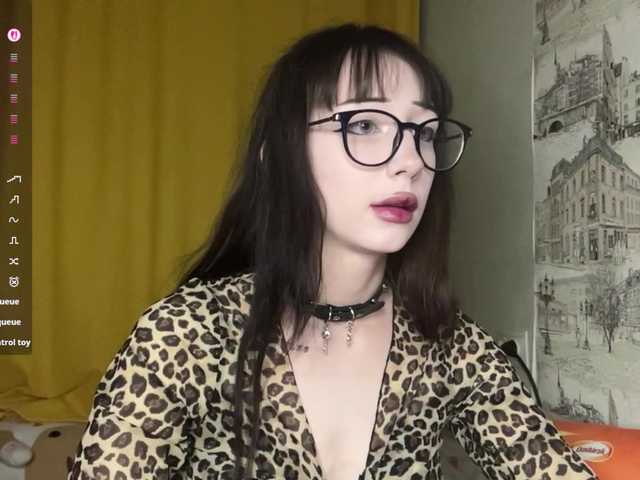 SleepyKris live cam on BongaCams