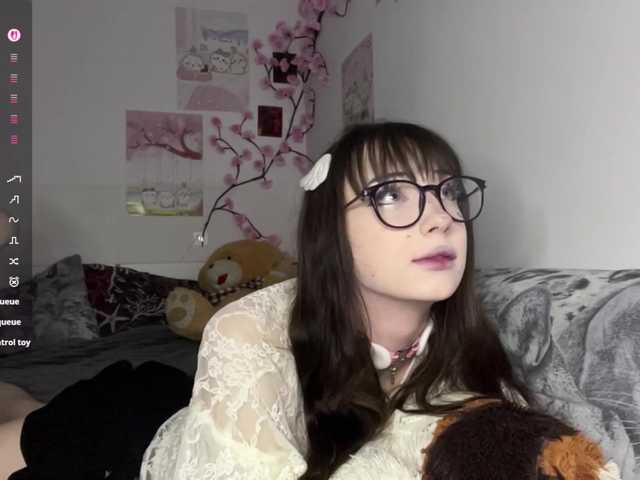 SleepyKris live cam on BongaCams