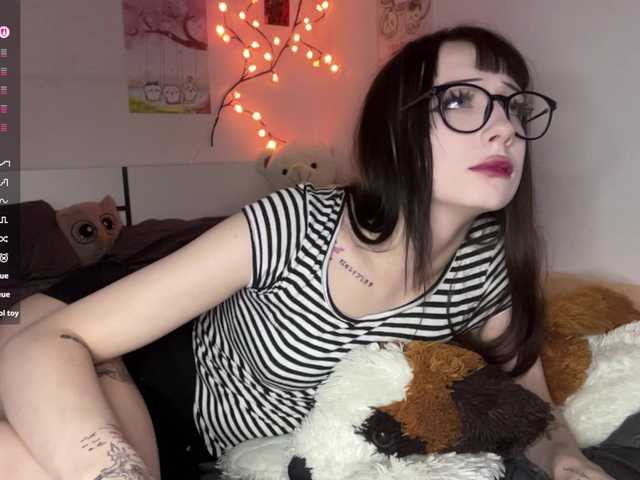 SleepyKris live cam on BongaCams