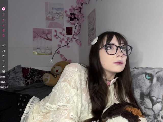 SleepyKris live cam on BongaCams