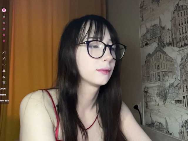 SleepyKris live cam on BongaCams