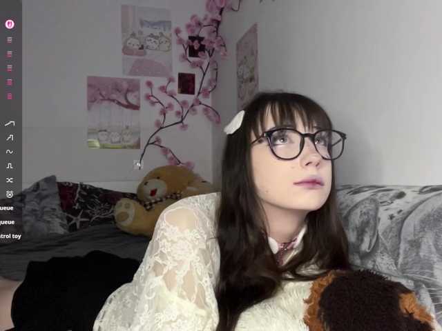 SleepyKris live cam on BongaCams