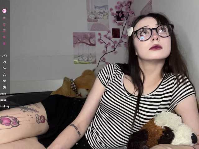 SleepyKris live cam on BongaCams