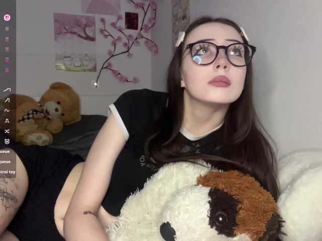 SleepyKris live cam on BongaCams