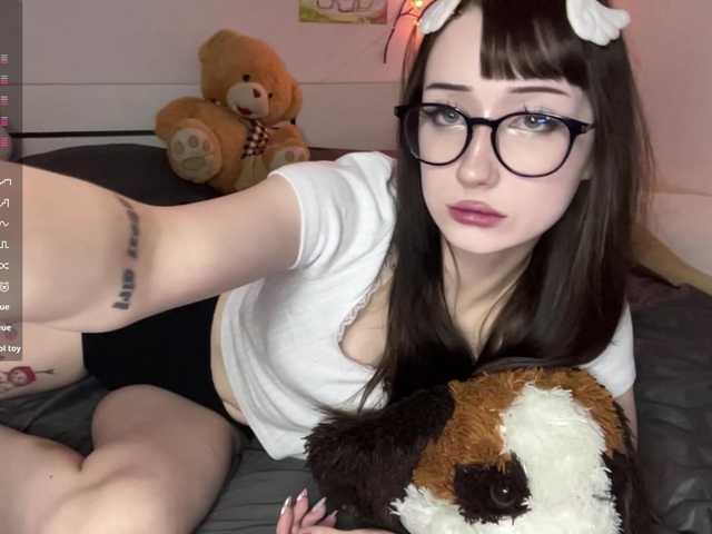 SleepyKris live cam on BongaCams