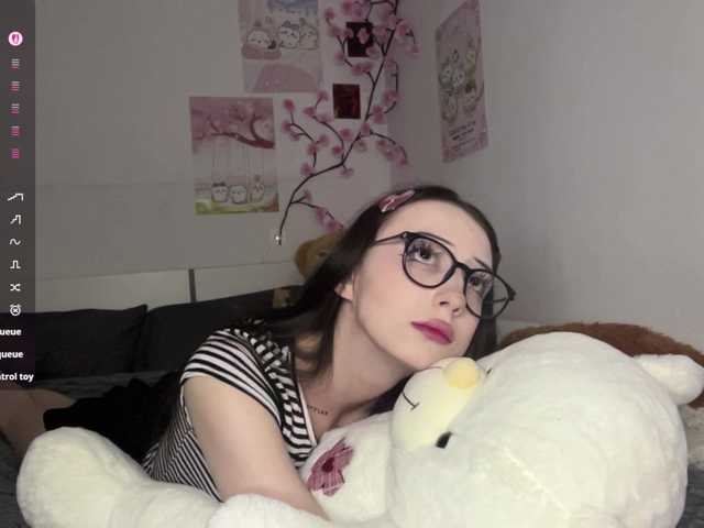 SleepyKris live cam on BongaCams