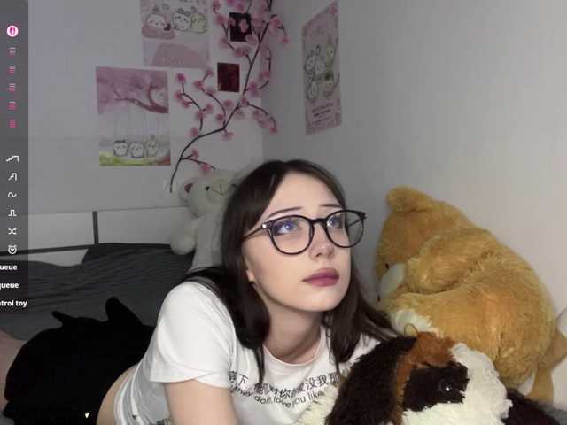 SleepyKris live cam on BongaCams