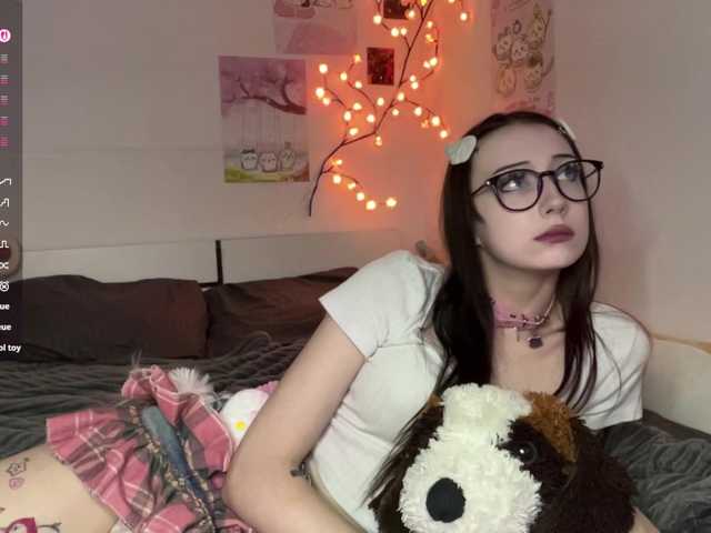 SleepyKris live cam on BongaCams