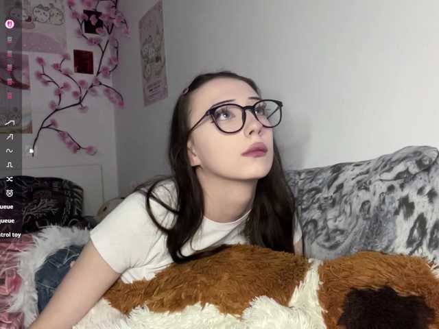 SleepyKris live cam on BongaCams