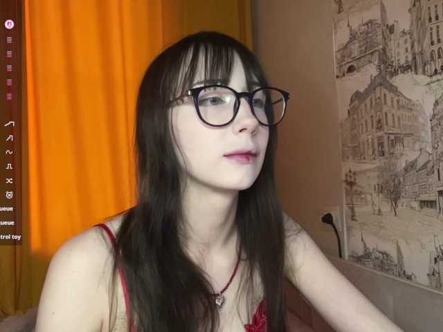 SleepyKris live cam on BongaCams