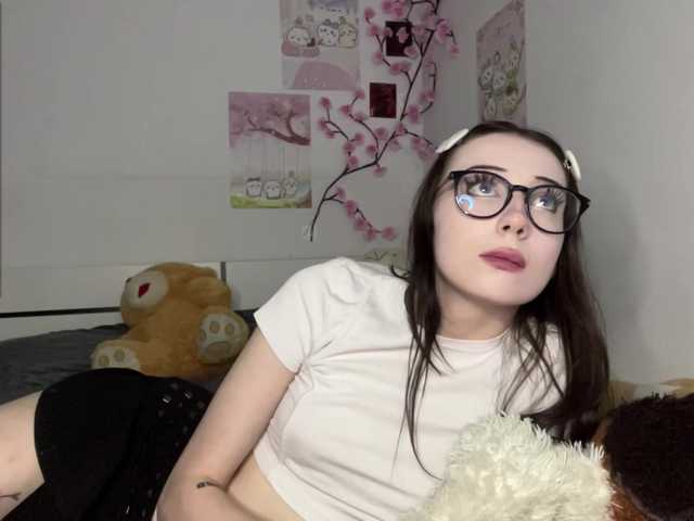 SleepyKris live cam on BongaCams