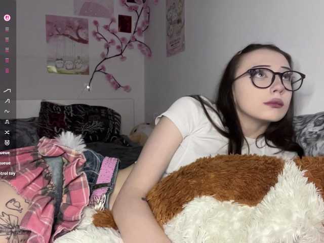 SleepyKris live cam on BongaCams