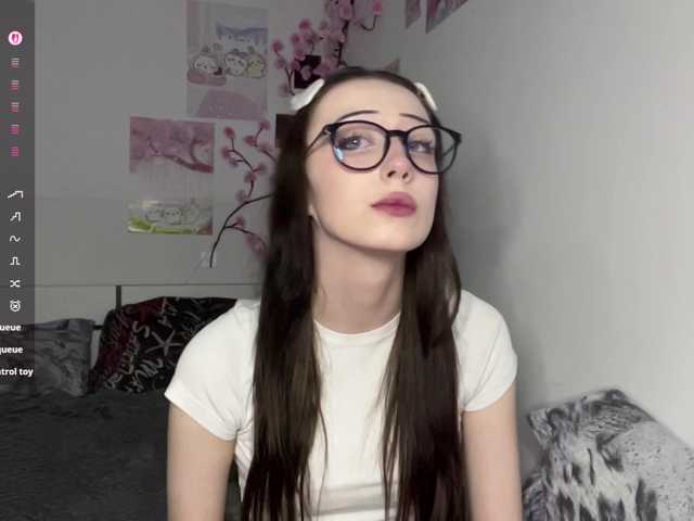 SleepyKris live cam on BongaCams
