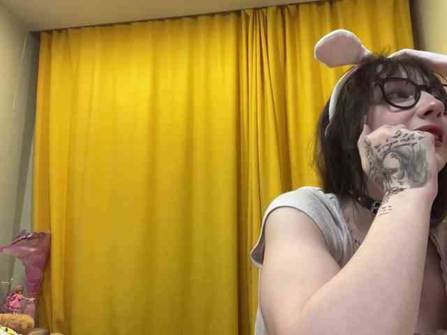 SleepyKris webcam