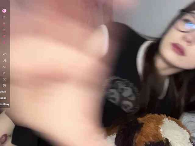 SleepyKris webcam