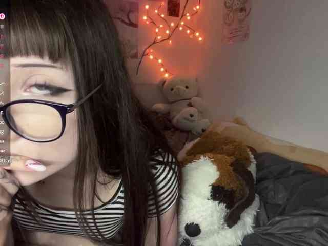 SleepyKris webcam