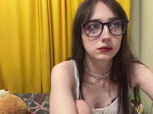 SleepyKris Live Webcam on BongaCams