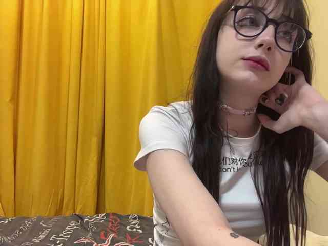 SleepyKris webcam