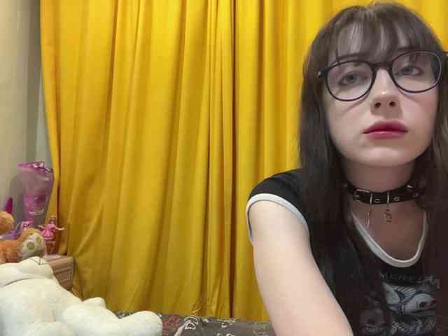 SleepyKris webcam
