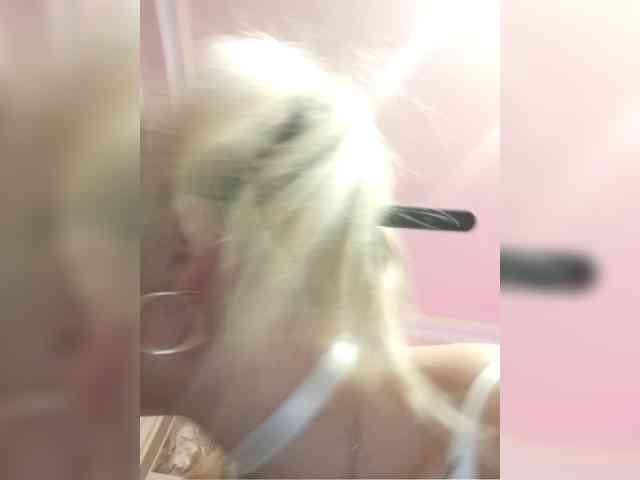 Milka2104 webcam