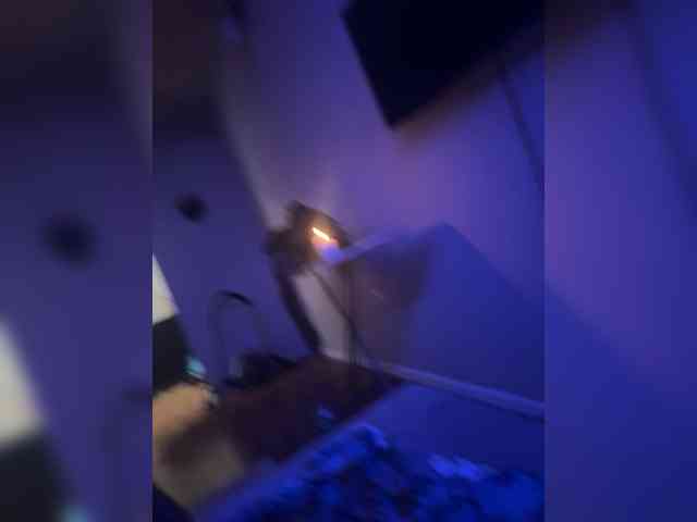 Milka2104 webcam