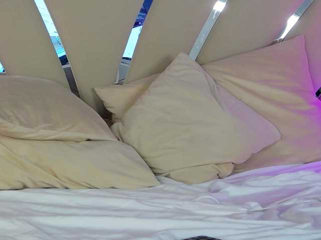 Denissya live cam on BongaCams