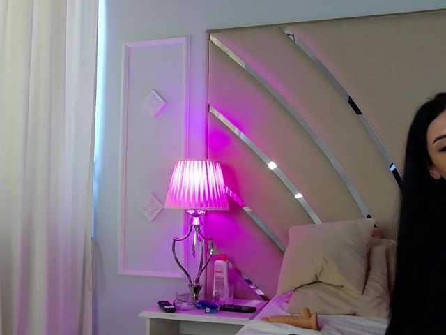 Denissya live cam on BongaCams