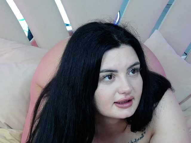Denissya live cam on BongaCams