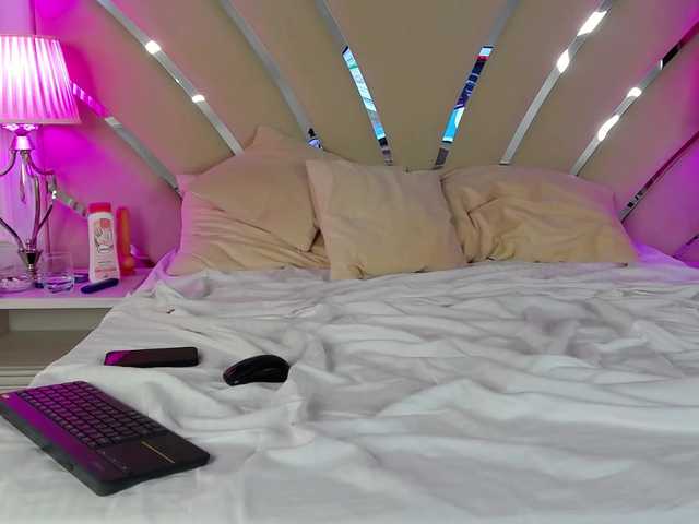 Denissya live cam on BongaCams