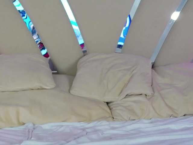 Denissya live cam on BongaCams