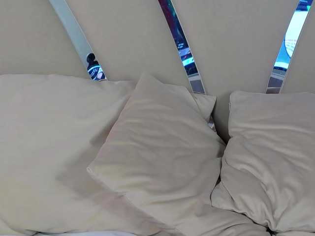 Denissya live cam on BongaCams