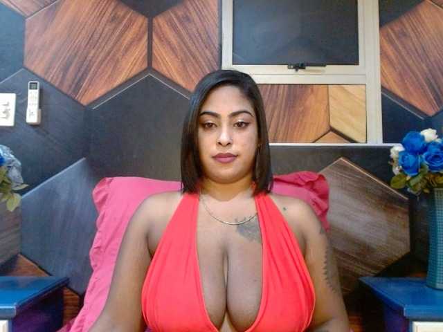 IndianShine live cam on BongaCams