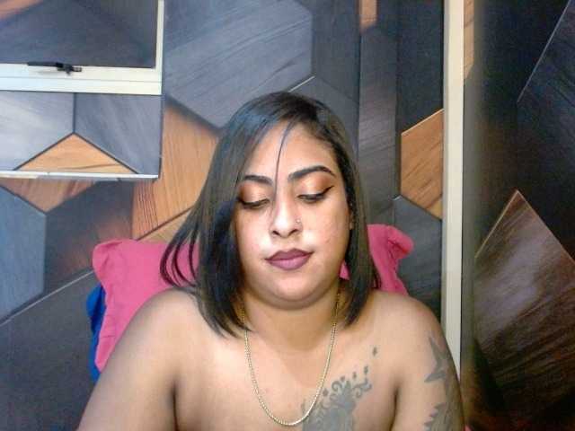 IndianShine live cam on BongaCams