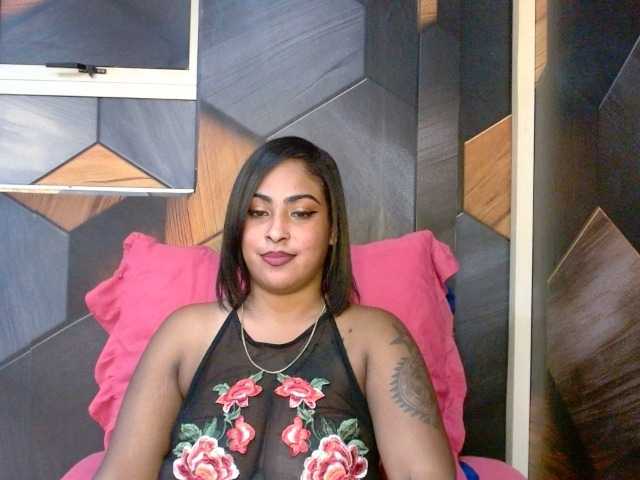 IndianShine live cam on BongaCams
