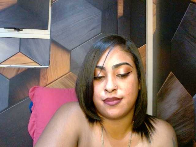IndianShine live cam on BongaCams