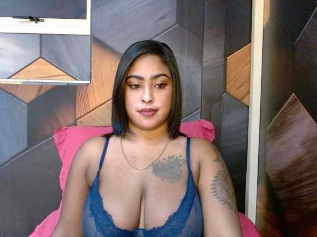 IndianShine live cam on BongaCams